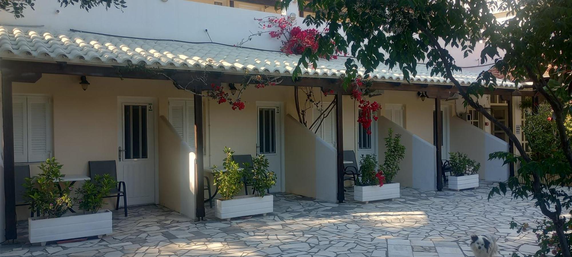 Pension Romantika Matala Exterior foto