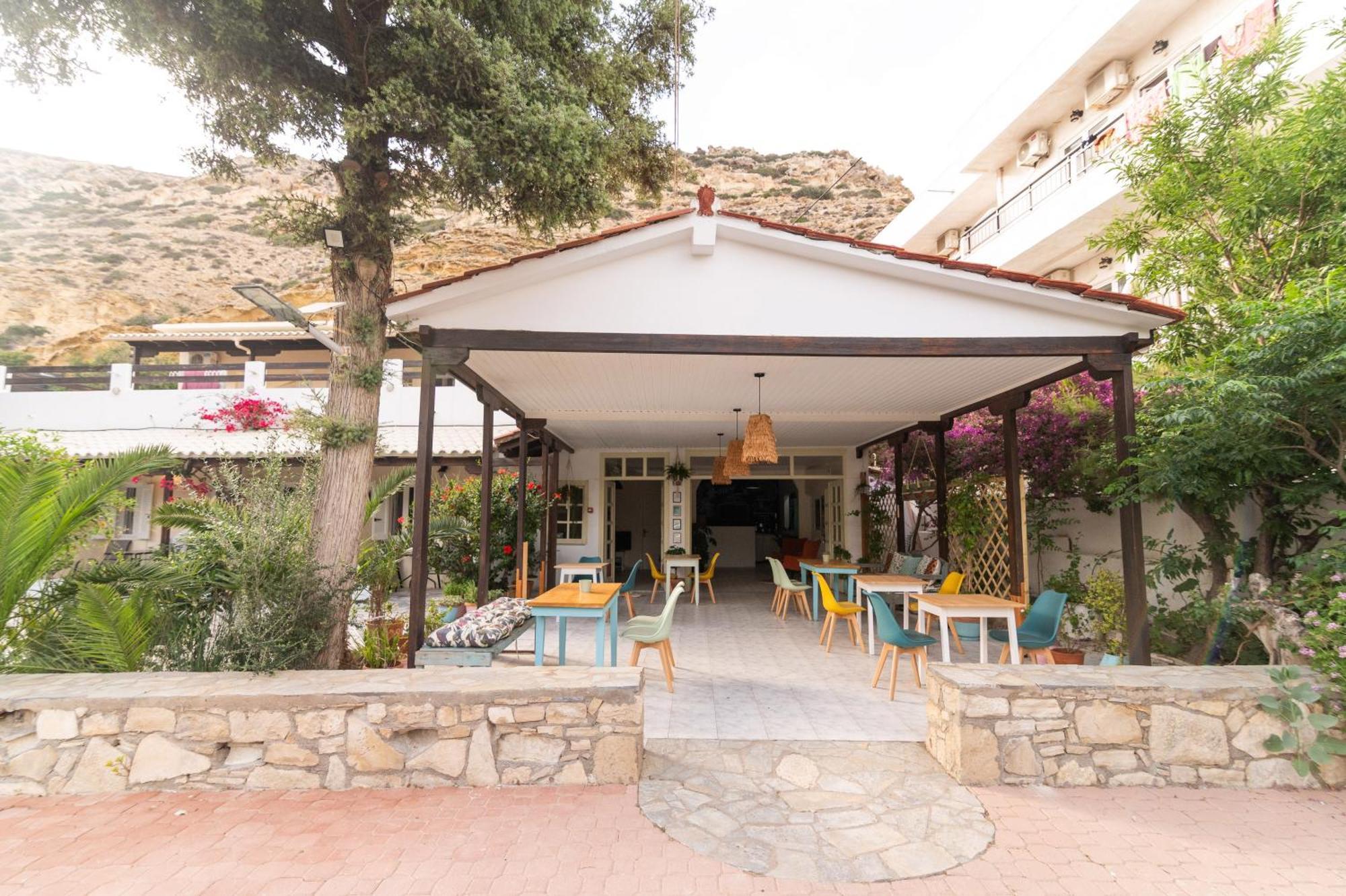 Pension Romantika Matala Exterior foto